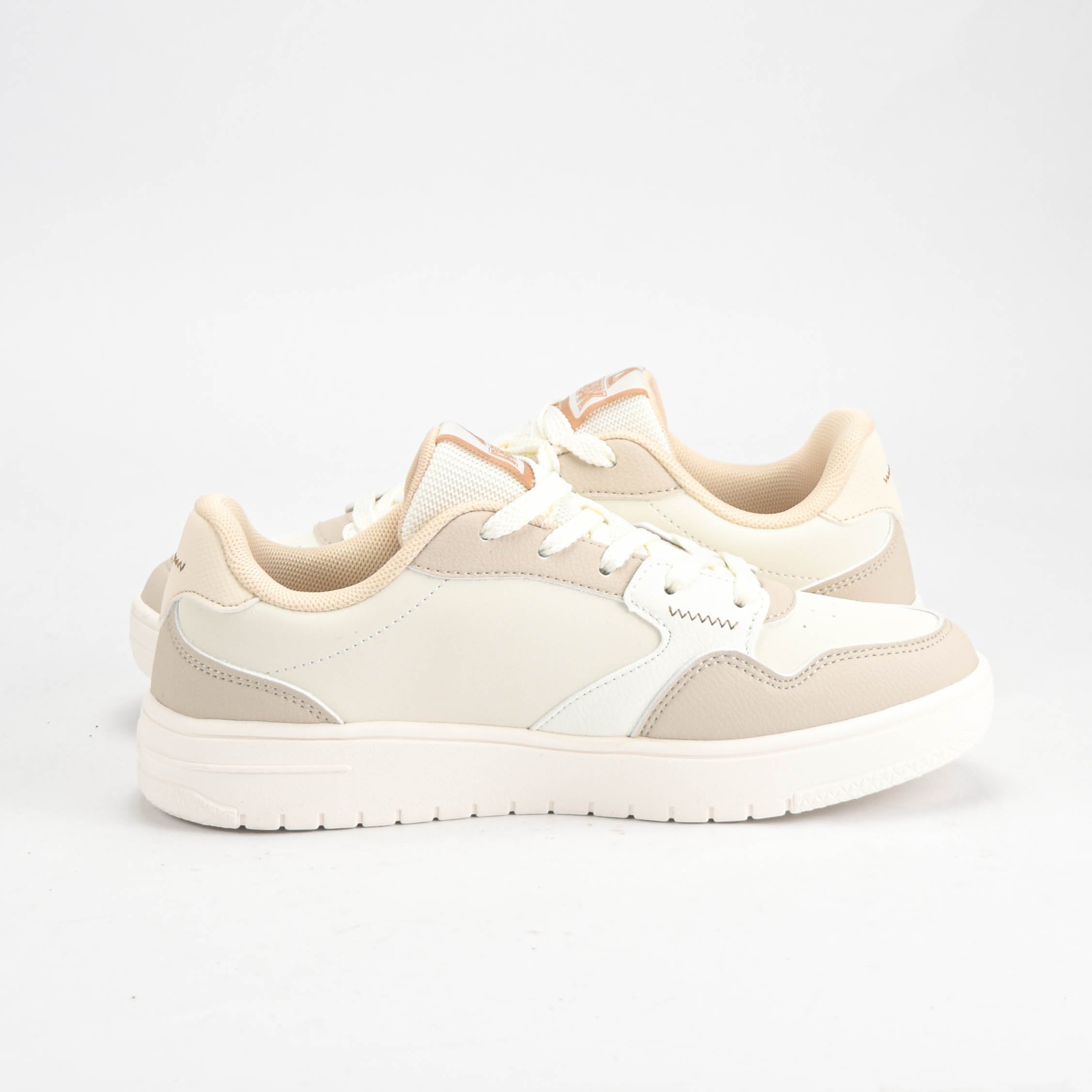 PEAK SHOES