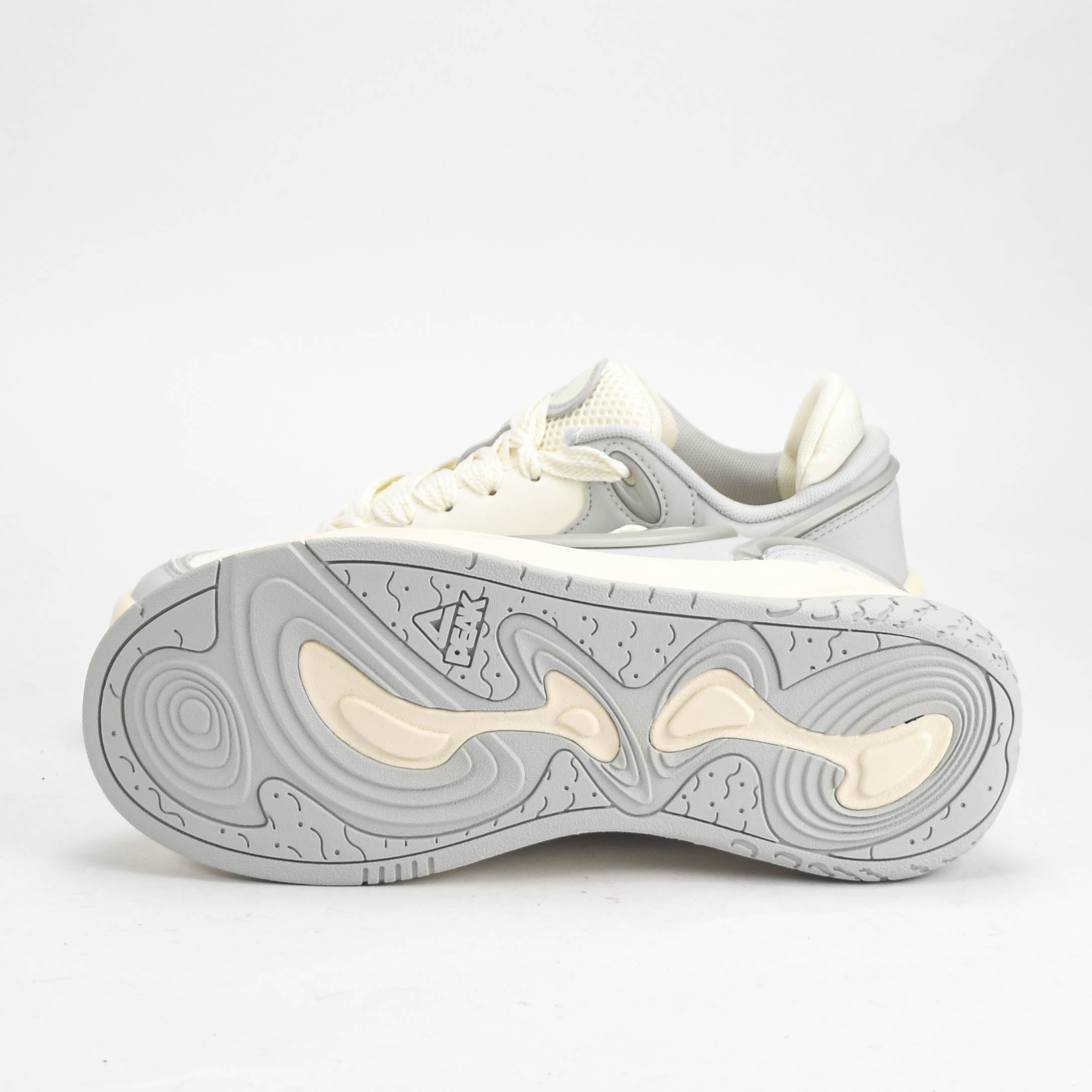 PEAK SHOES