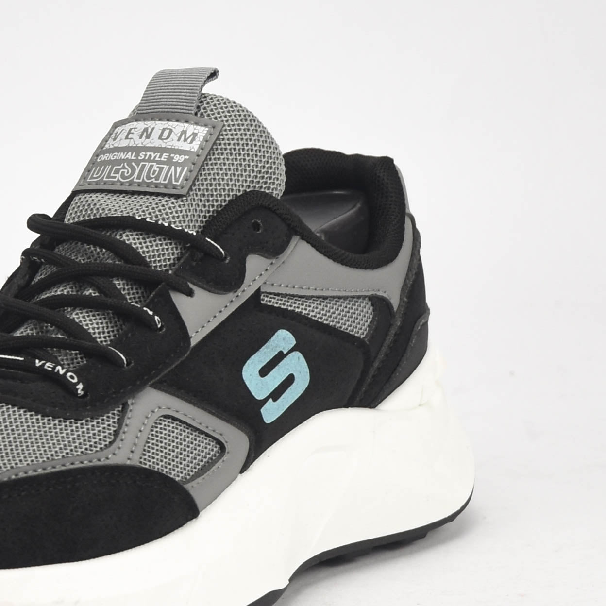 VENOM SHOES