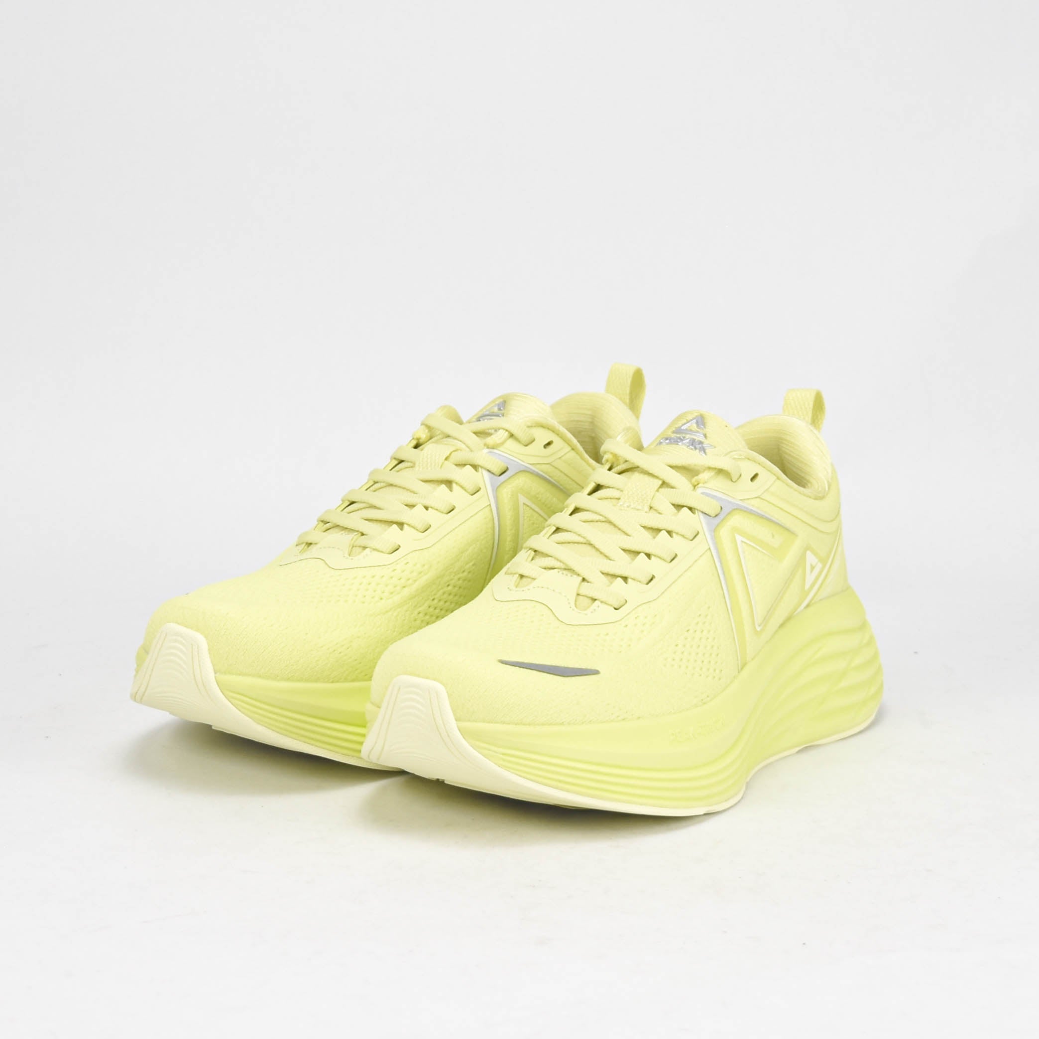 PEAK SHOES