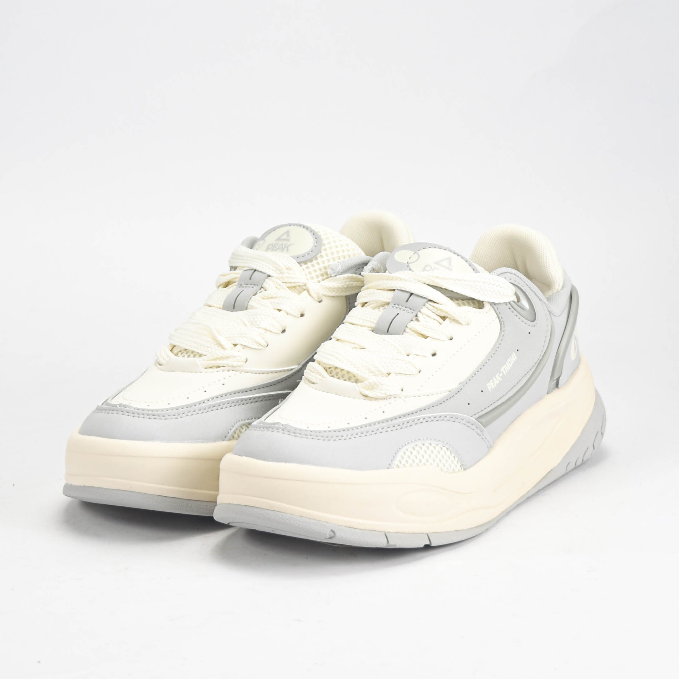 PEAK SHOES