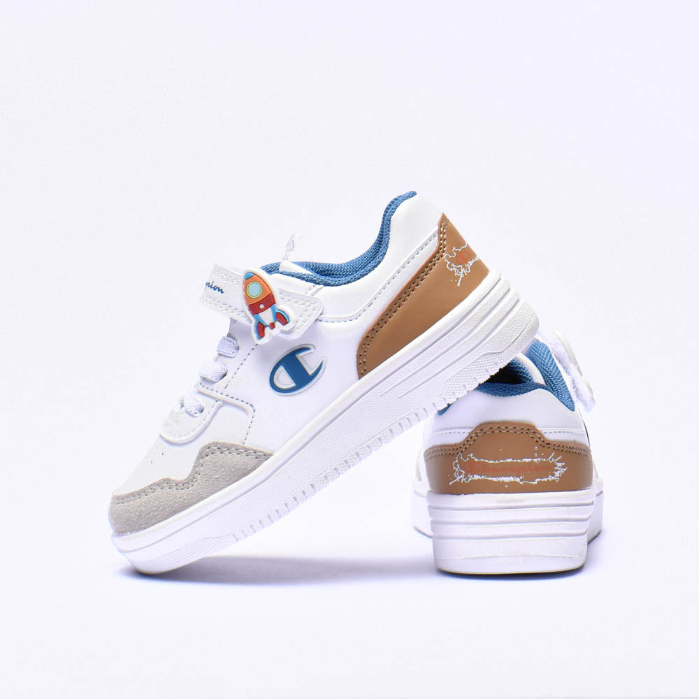 CHAMPION - FINN WHITE