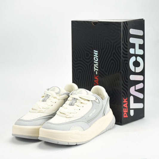 PEAK SHOES