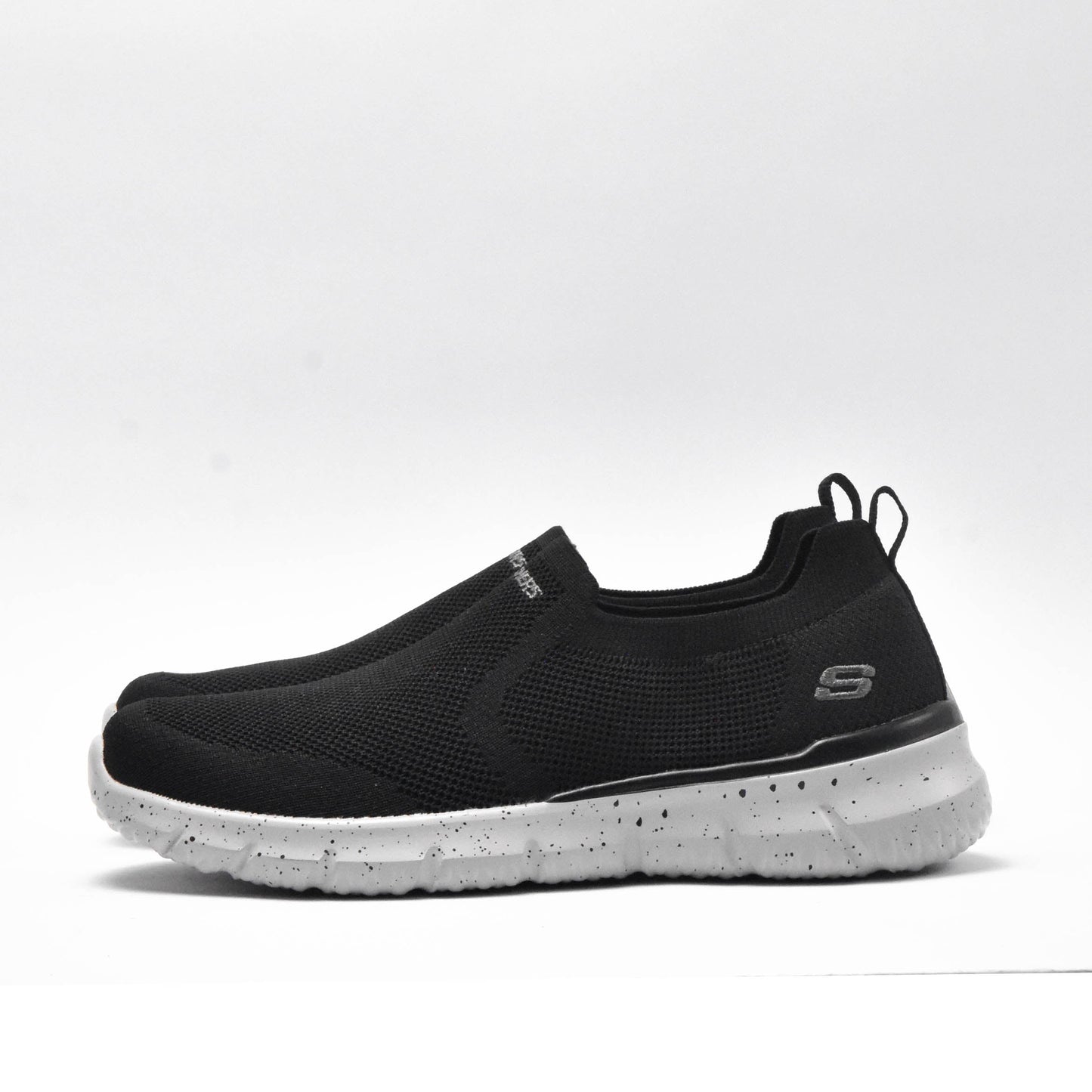 SKECHERS CORWEN DRK
