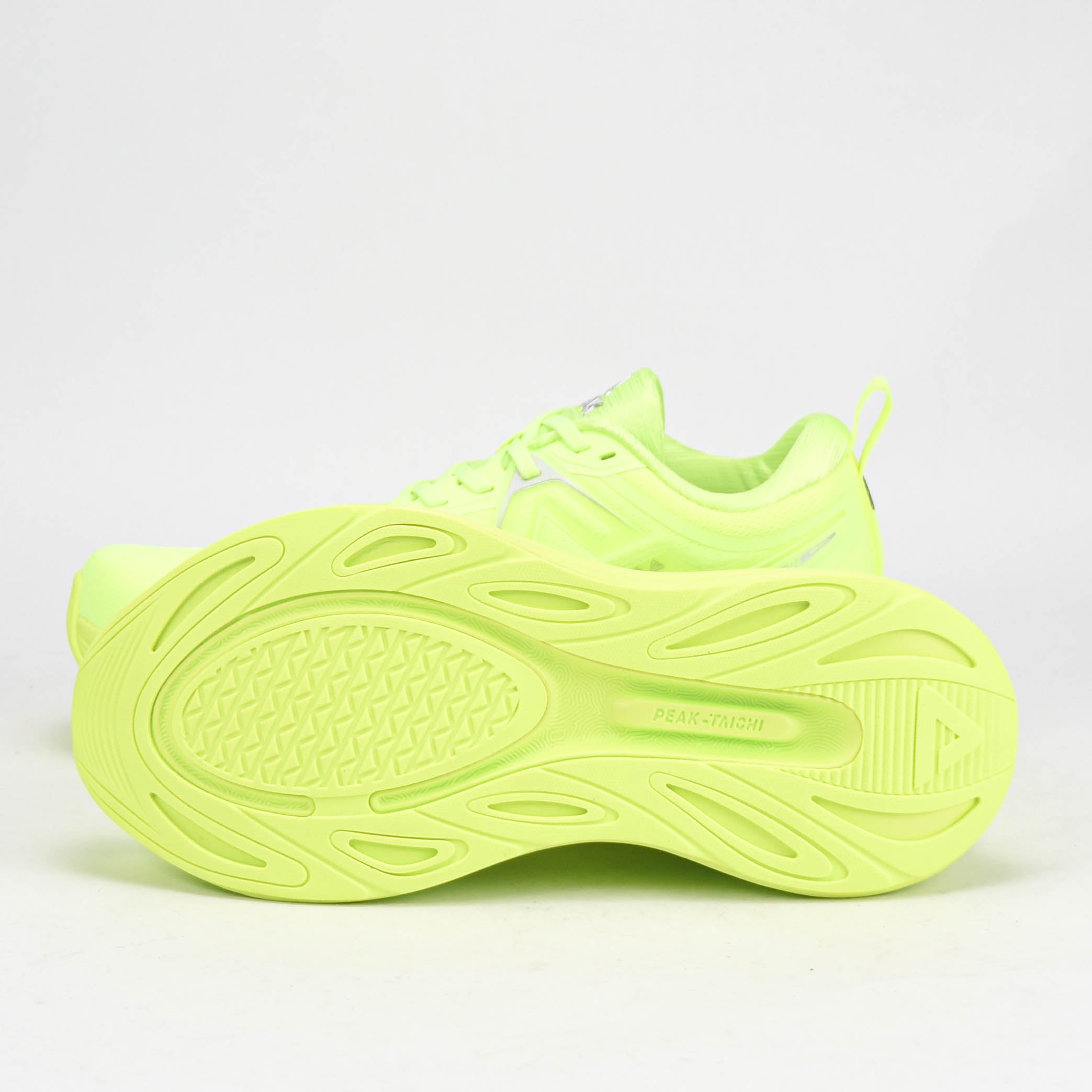 PEAK SHOES