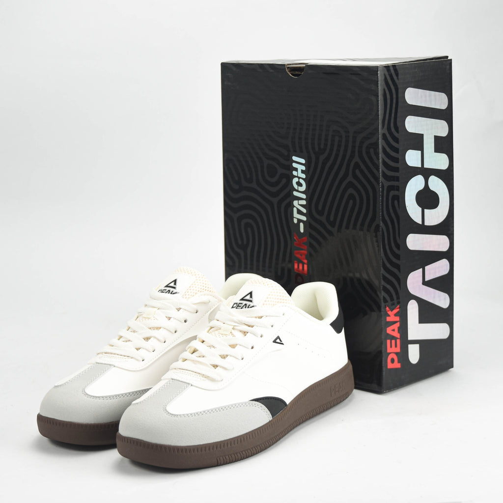 PEAK SHOES