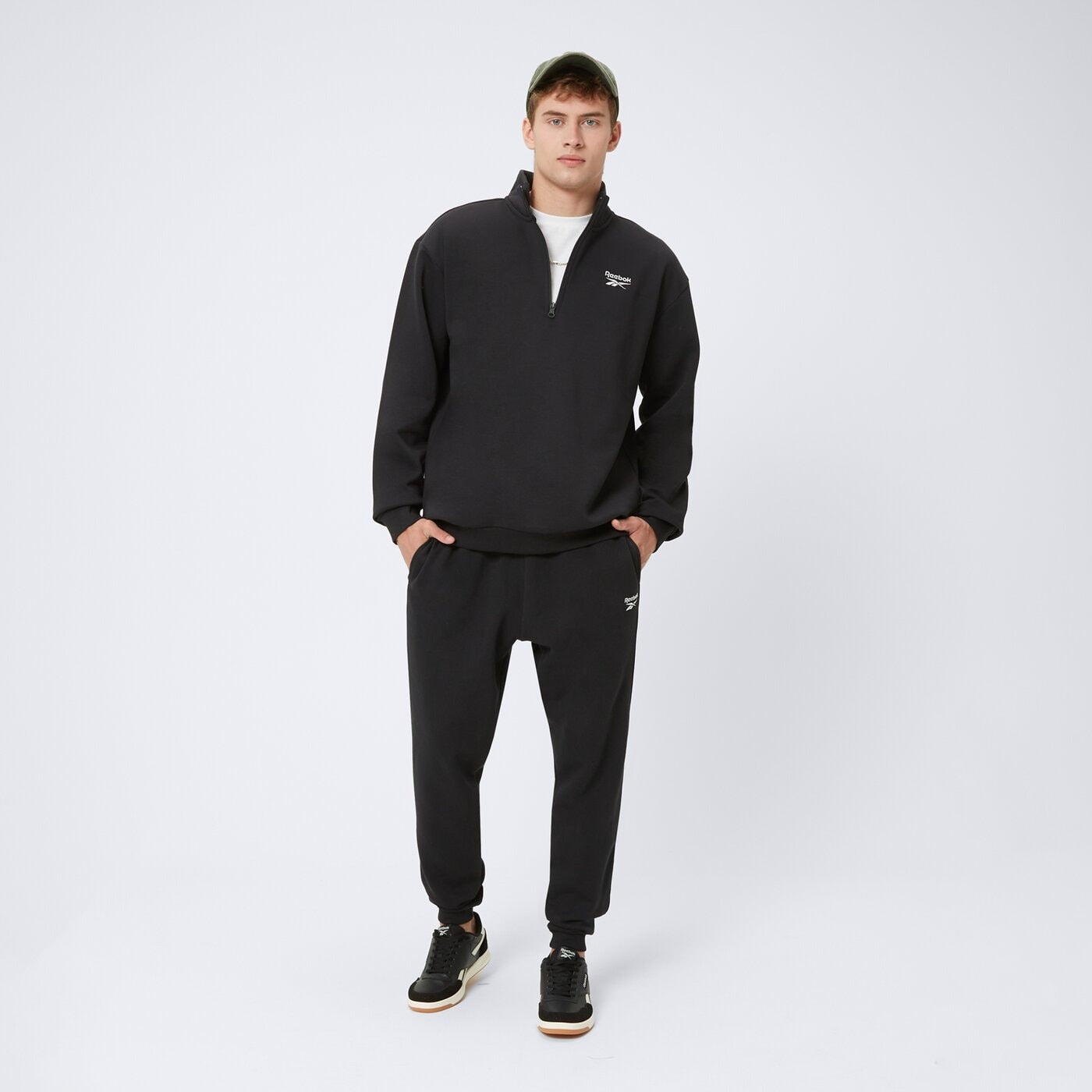 JOGGING REEBOK