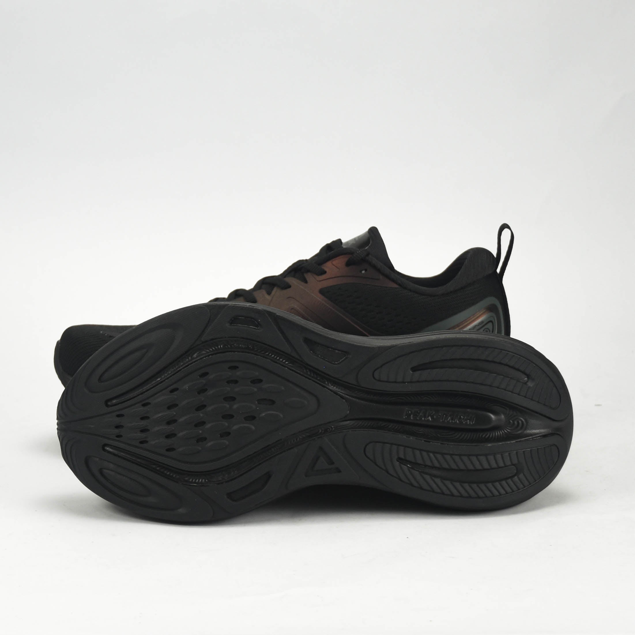 PEAK SPORTS SHOES
