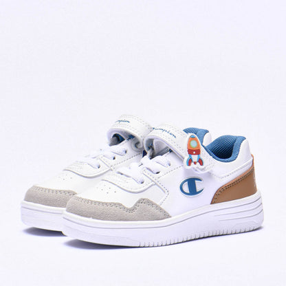 CHAMPION - FINN WHITE