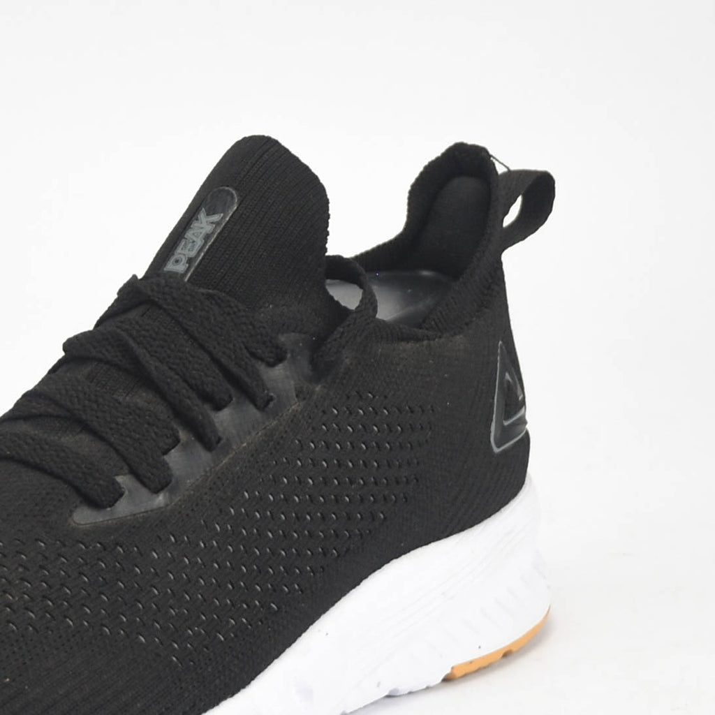 PEAK SHOES