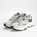 PEAK SHOES