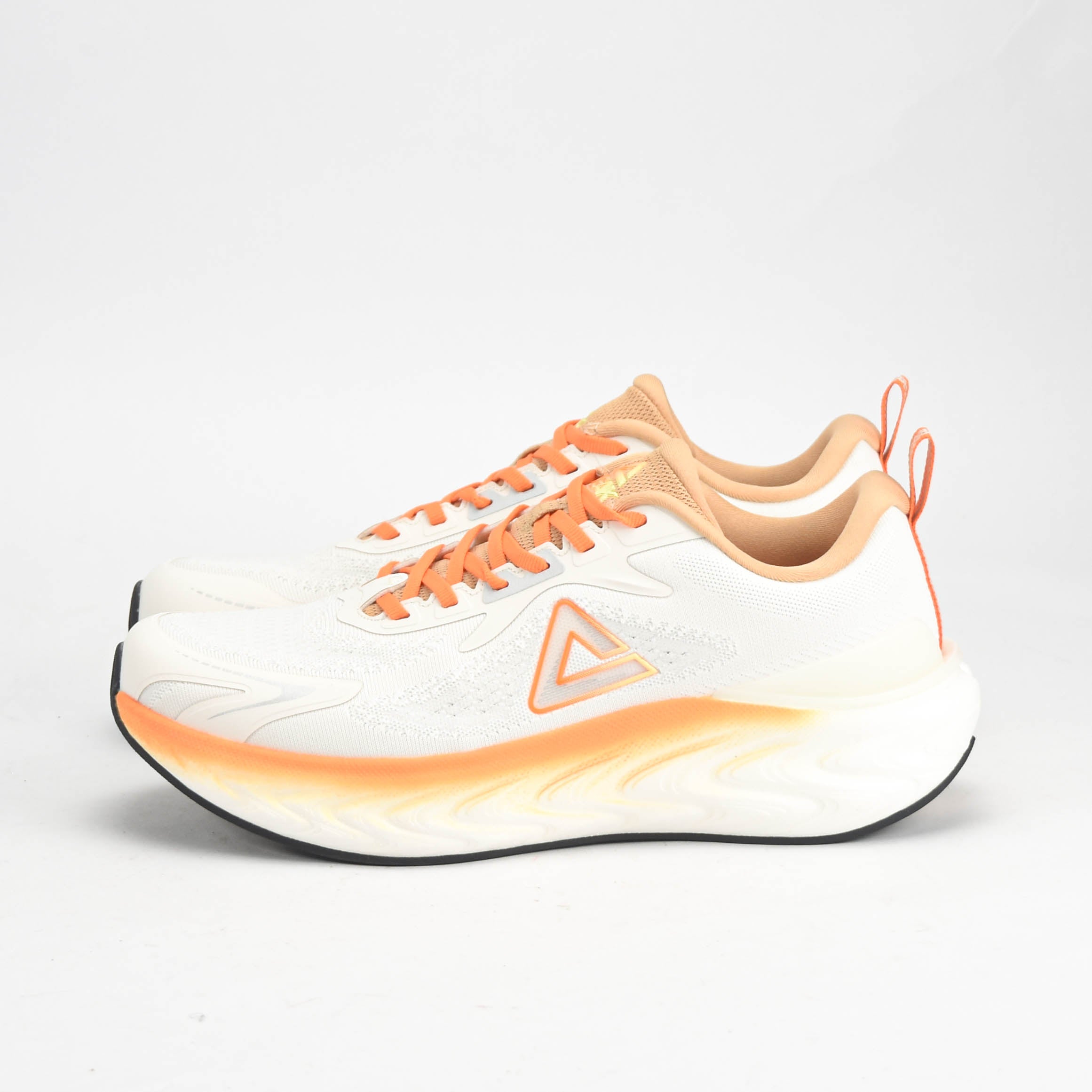 PEAK SHOES