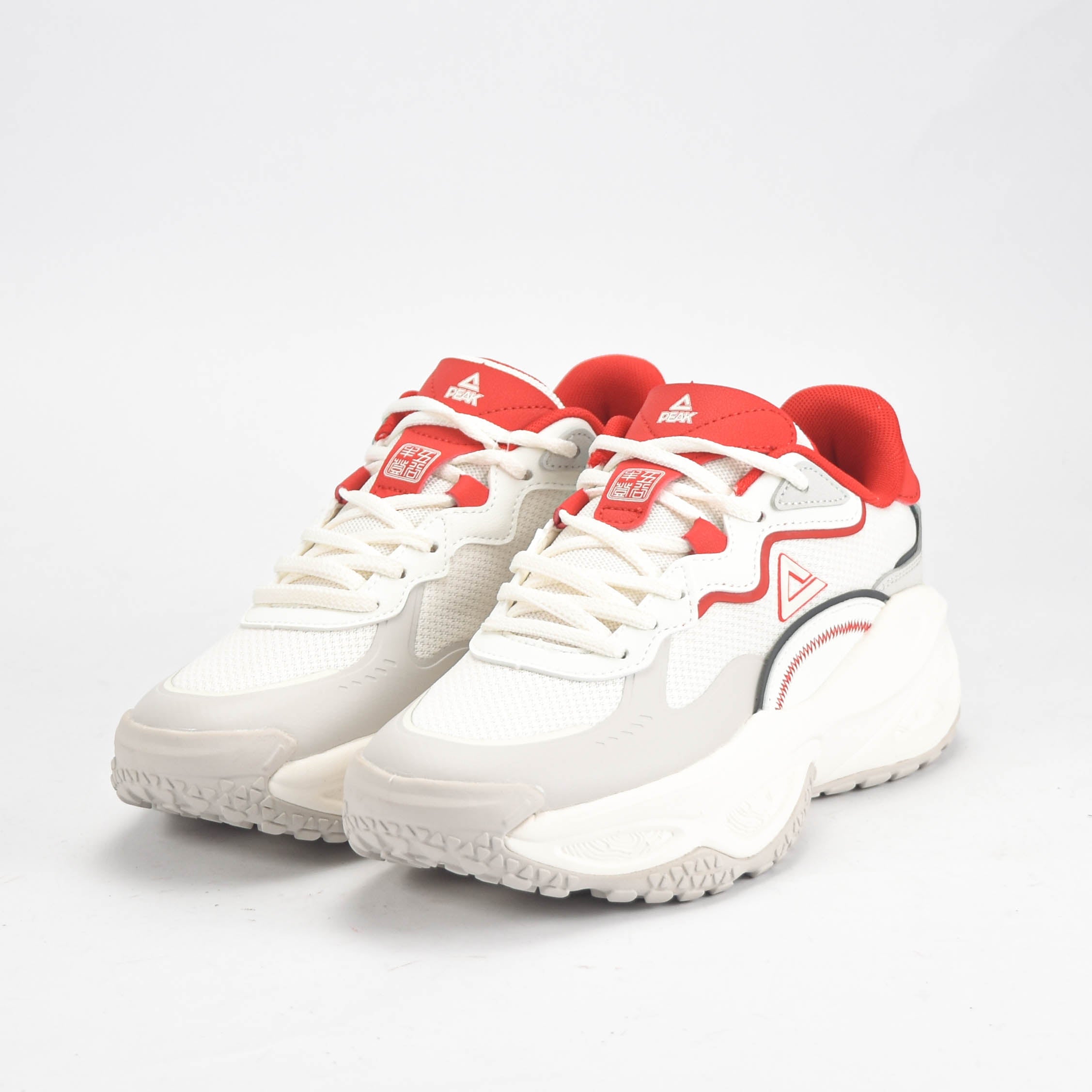 PEAK SHOES