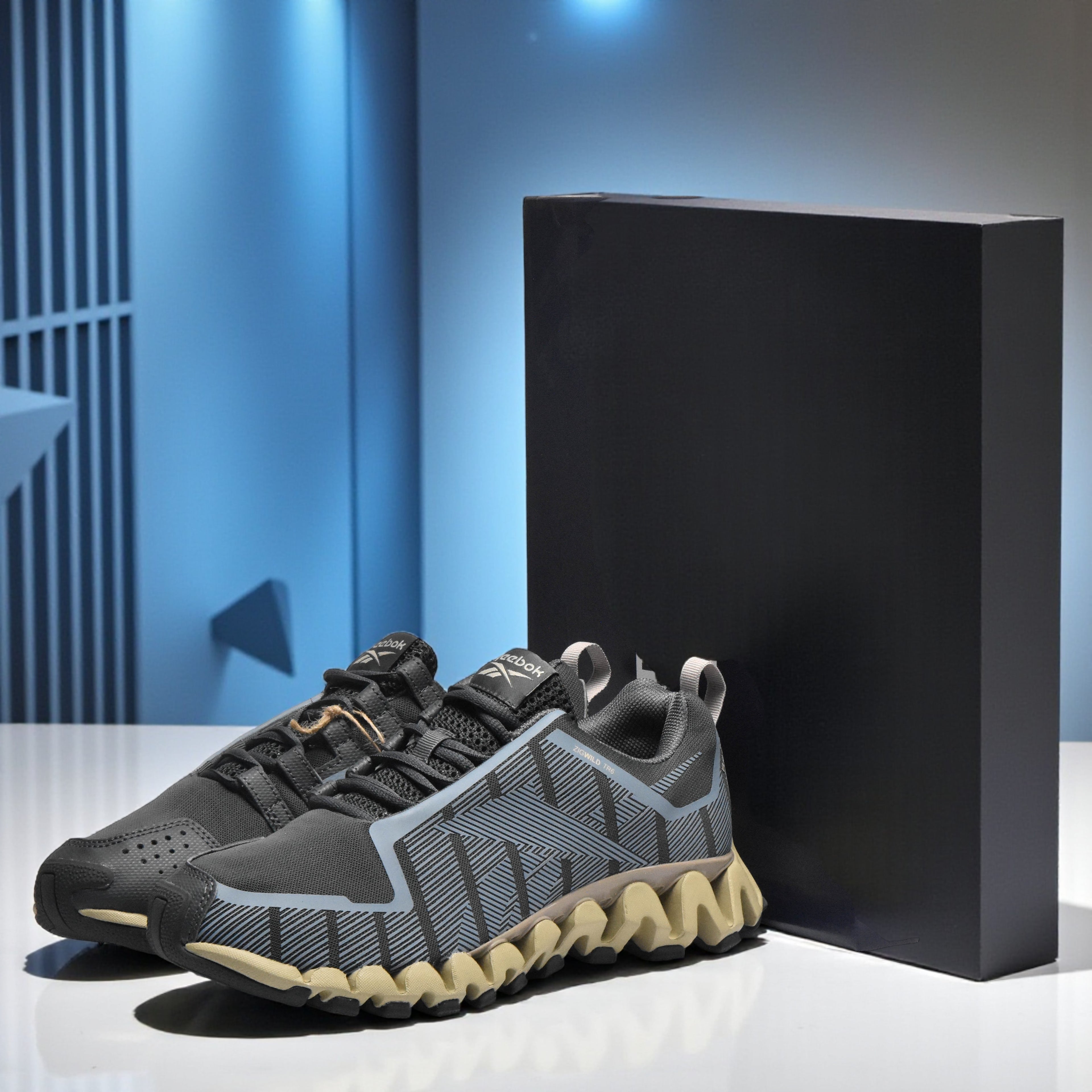 REEBOK ZIGWILD TR 6